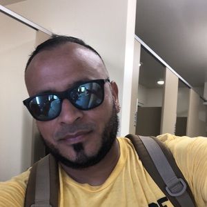 Meet your Posher, Morales